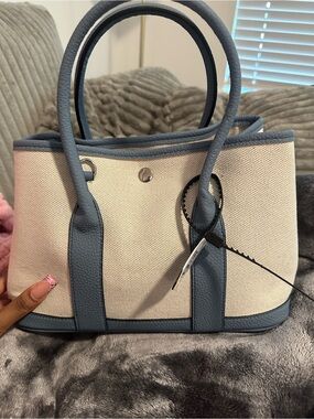 Canvas Tote Handbag with Blue Trim